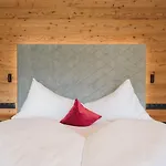 Hotell Boutiquehotel Acherl 4*