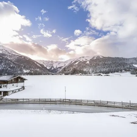 Hotel Acherl Hotel